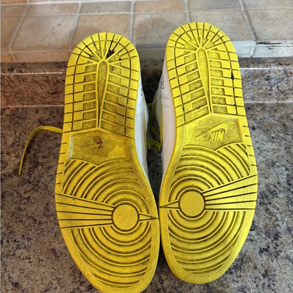 Jordan 1 High First Class - Picture 5 of 5